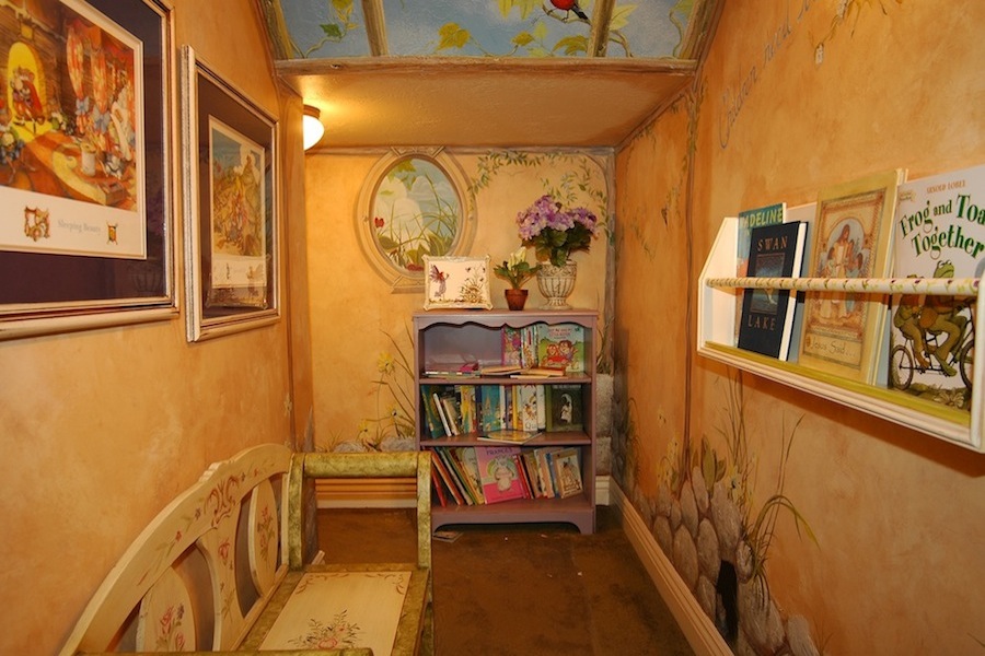 Custom painted kid playroom